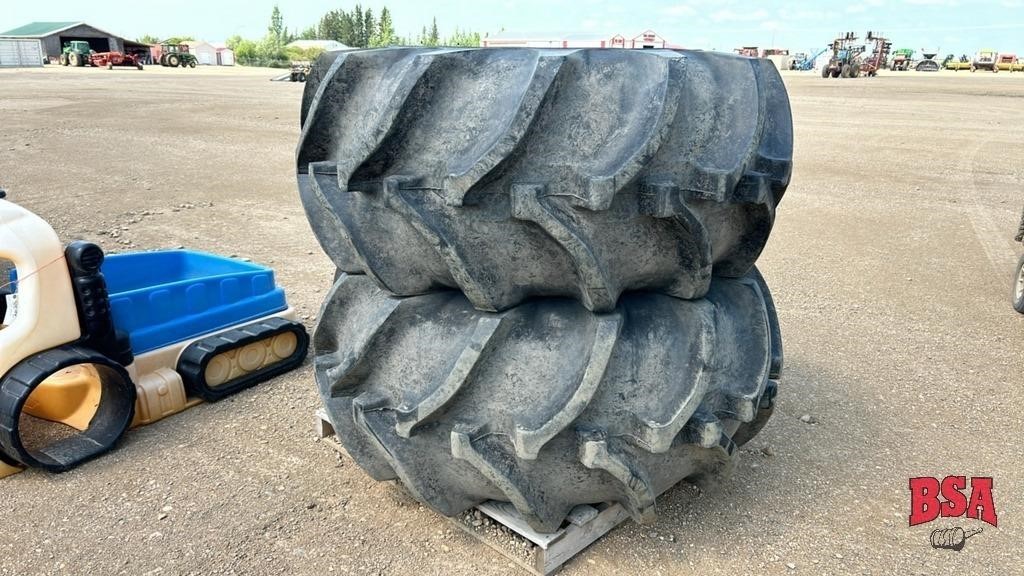 2 - GoodYear 28L-26 tires