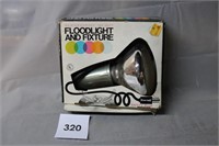 PENETRAY FLOODLIGHT & FIXTURE 150 WATTS