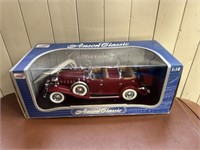 Anson Classic 1932 Cadillac Sport 1:18