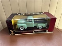 Die Cast Metal 1948 F-1 PickUp 1:18