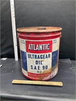 Vintage oil bucket