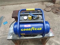 New 2 gallon 125 psi Max Goodyear air compressor