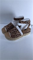 New Cheetah Print Sandals Size 8.5
