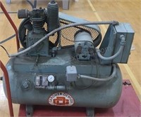 Gardner-Denver air compressor. Untested. Does NOT