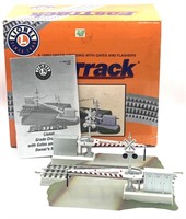 Lionel FasTrack Grade Crossing with Gates 6-12062
