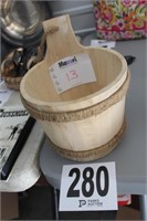 Hanging Wooden Bucket (U234B)