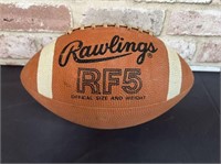 BOX LOT: RAWLINGS - RF5 FOOTBALL