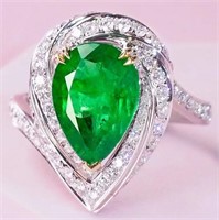 4ct Colombian Emerald 18Kt Gold Ring