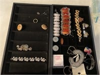 Jewelry in trays