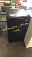 Haier apartment refrigerator ( 7 day guarantee)