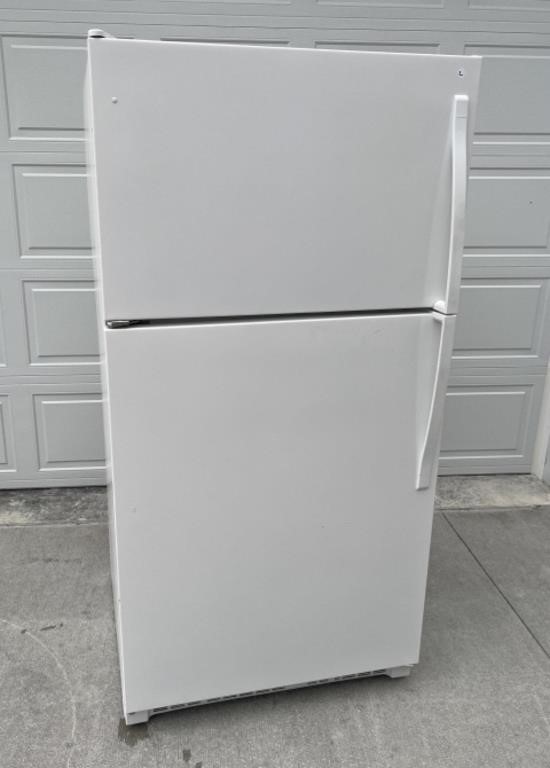 Whirlpool refrigerator-Nice Clean!