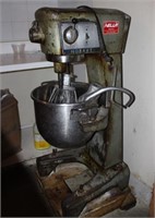 HOBART 30 QT PLANETARY MIXER WITH ATTACHMENTS