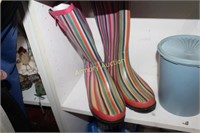 RUBBER BOOTS SIZE 9