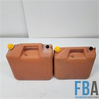 (2x) Gas Cans
