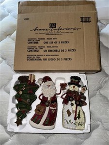 Christmas Display (Figurines)