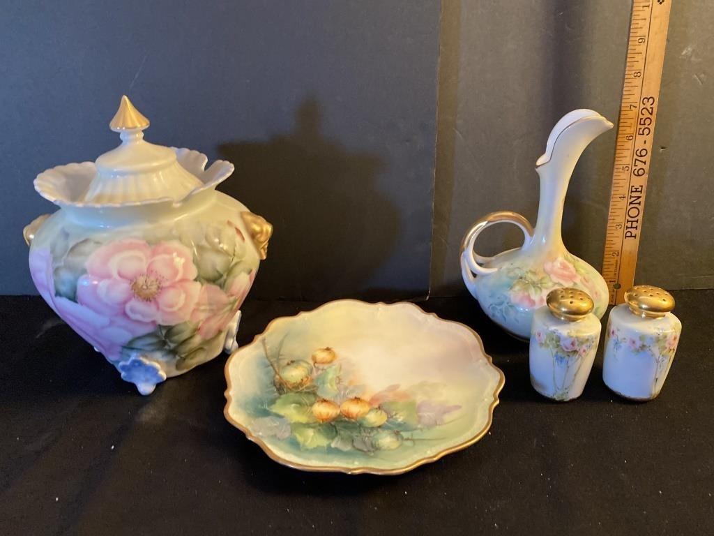 Hand painted serving lot