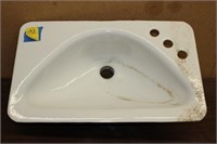 vintage enamel sink