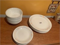CORELLE DINNER PLATES BOWLS AND BUTTER PLATE 12