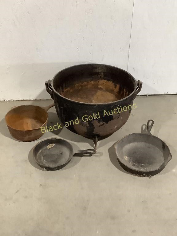 Cast Iron Kettle & 3 Pans