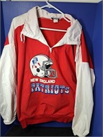 Size L New England Patriots Pullover Jacket (B43)