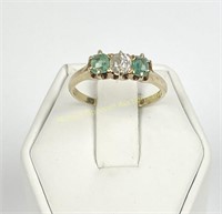 14K GOLD DIAMOND AND EMERALD RING