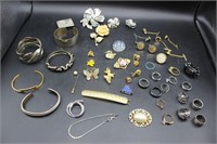 Pretty Vintage Gold & Costume Jewelry