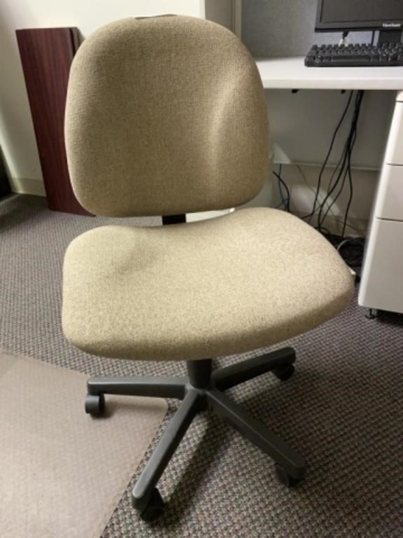 Upholstered Office Chair