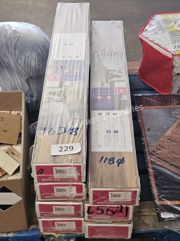 7- boxes quick-step hardwood flooring 118sqft