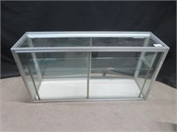 TABLETOP GLASS & METAL SHOWCASE W/ 2-TIERS