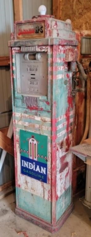 LIVE AUCTION-Gas Pumps/Globes, Signs, Vehicles, Woodworking