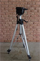 Bogen Foldable 3068 Tripod with 3066 Base