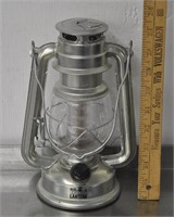 Battery operated lantern, tested - info