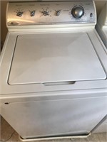 White Maytag Quiet Series Washing Machine