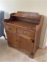 ETHAN ALLEN BUFFET/ DRY SINK, 34W X 18D X 40T