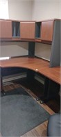 Corner desk with hutch