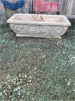 CONCRETE PLANTER