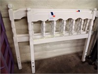 Twin headboard and footboard with rails and small