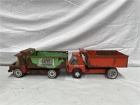 2 x Vintage Wyn-Toy tipper trucks