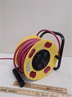 Heavy duty extension cord with cord reel