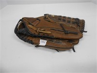 Wilson Leather Ball Glove