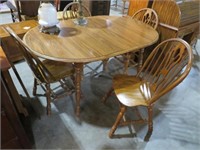 OAK OVAL DINING TABLE WITH 4 CHAIRS & LEAF