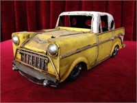 Tin Art Vintage Car Model