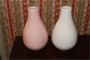 2 Bud vases 1 pink and 1 cream