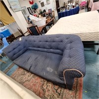 VICTORIAN SOFA FOR RECOVERING