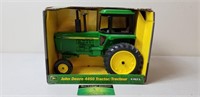 John Deere 4450 Tractor, NIB, Ertl, 2002