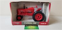 Case IH Farmall 300, NIB, Ertl, 2007