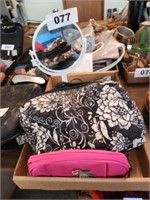 COSMETIC BAGS & MIRROR