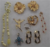 10 COSTUME JEWELRY BROOCHES EARRINGS NECKLACE