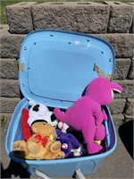 LOT OF STUFFED TOYS ALONG WITH TUB