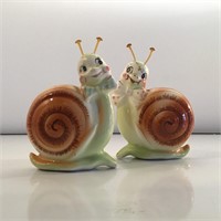 VINTAGE FIGURAL SALT & PEPPER